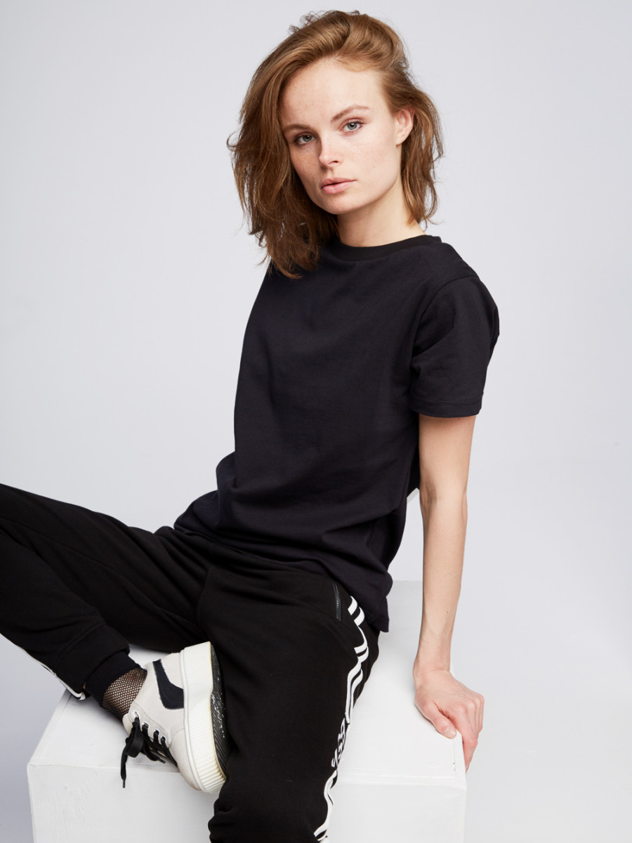 Футболка BLACK STAR 13