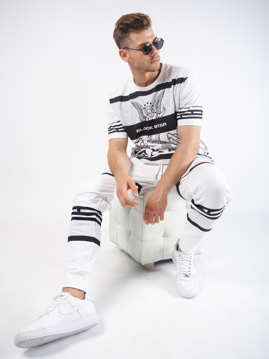 Футболка GOD SAVE