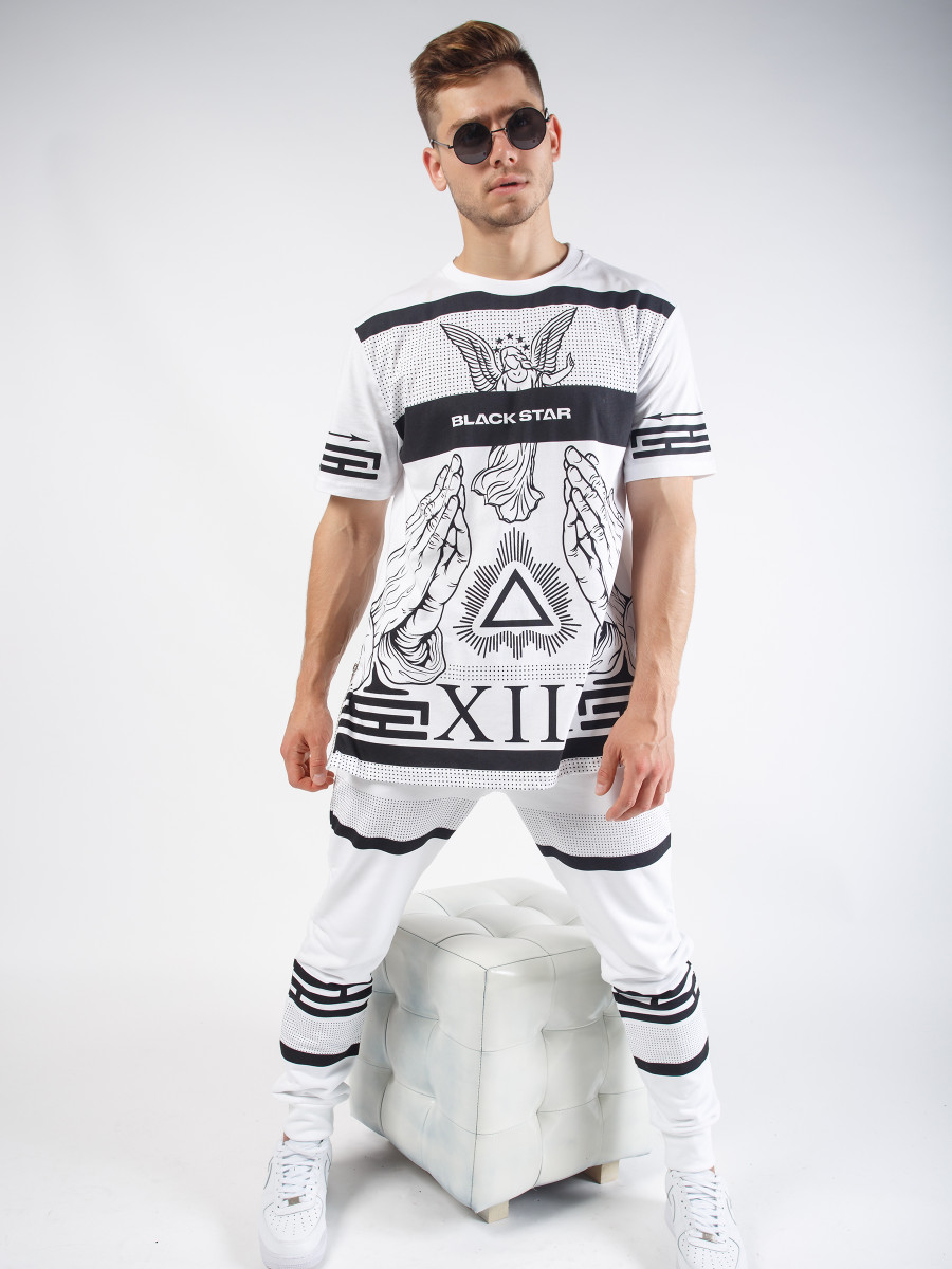 Футболка GOD SAVE