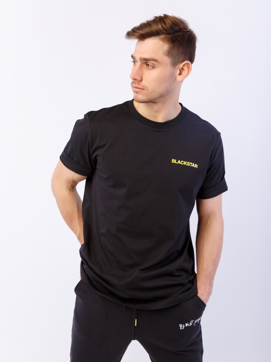 Черная футболка TEAM