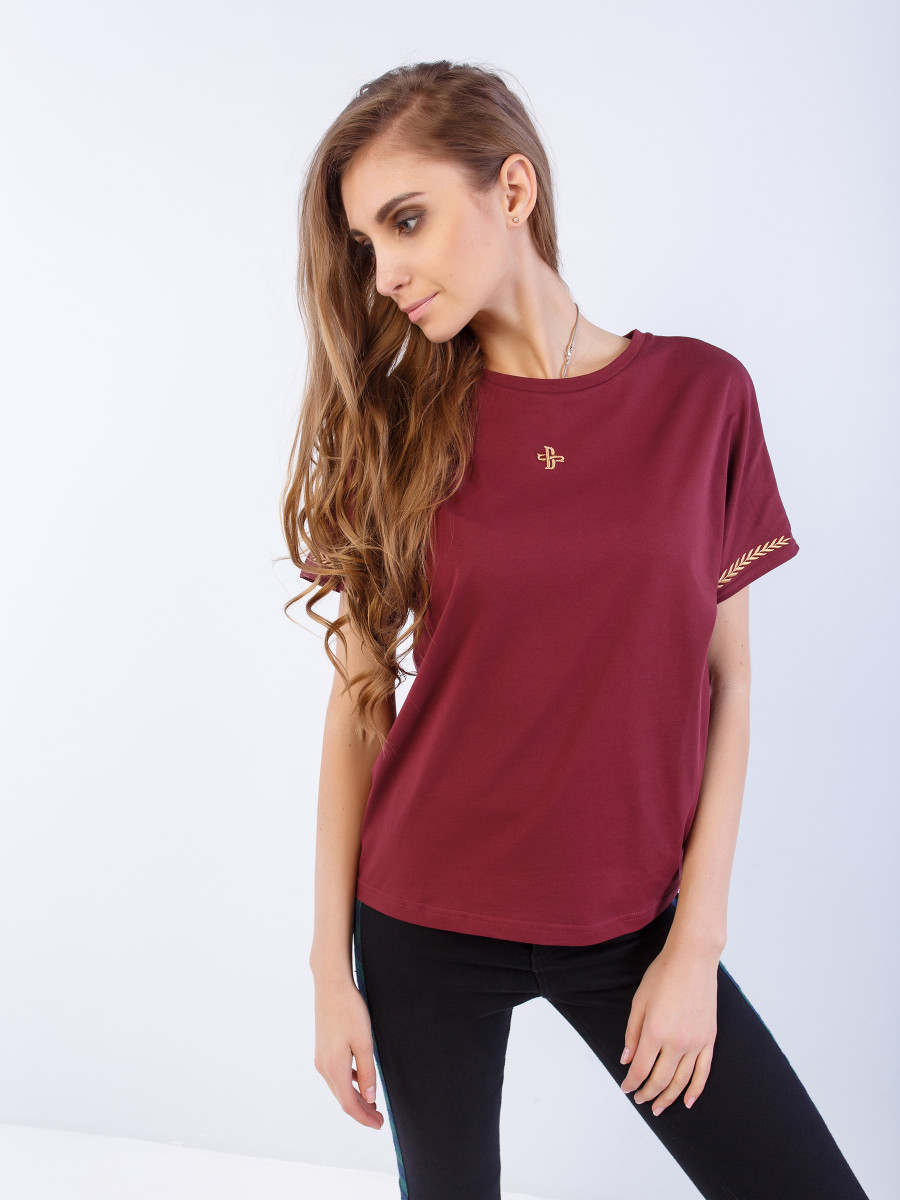 Футболка женская LAUREATE