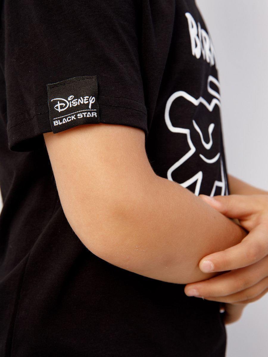 Футболка BORN WILD