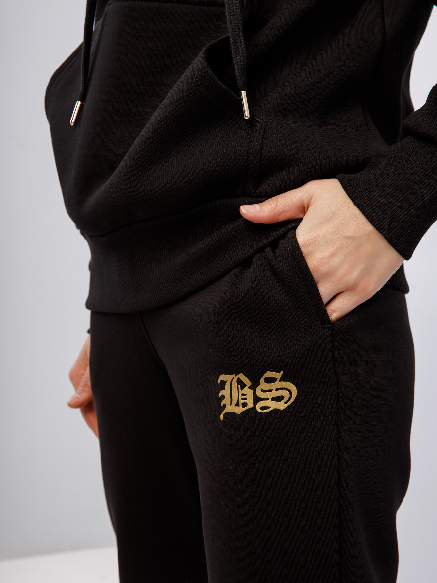 Black and gold gym hotsell king tracksuit