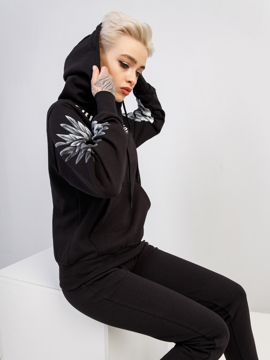 Костюм спортивный BLACK STAR WINGS