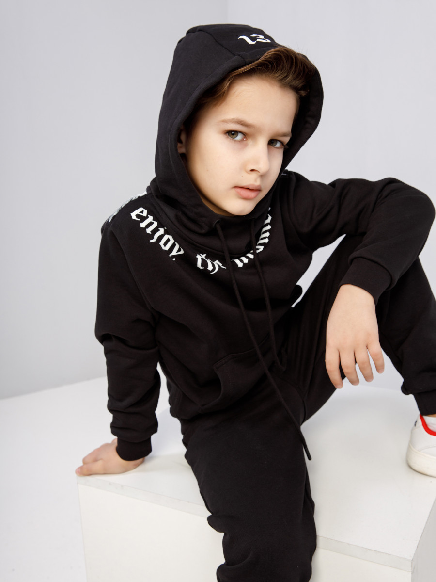 Костюм спортивный BLACK STAR WINGS