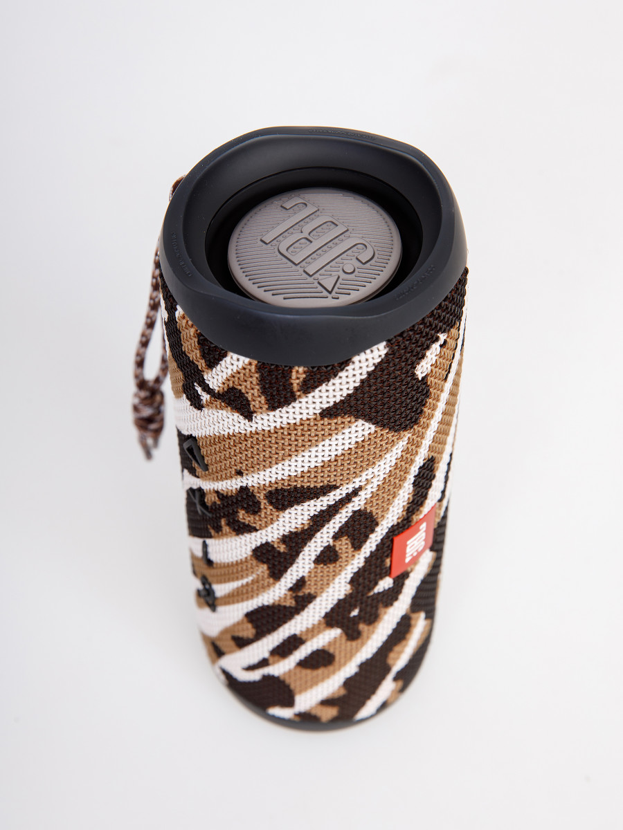 Беспроводная акустика JBL Flip 5 Black Star