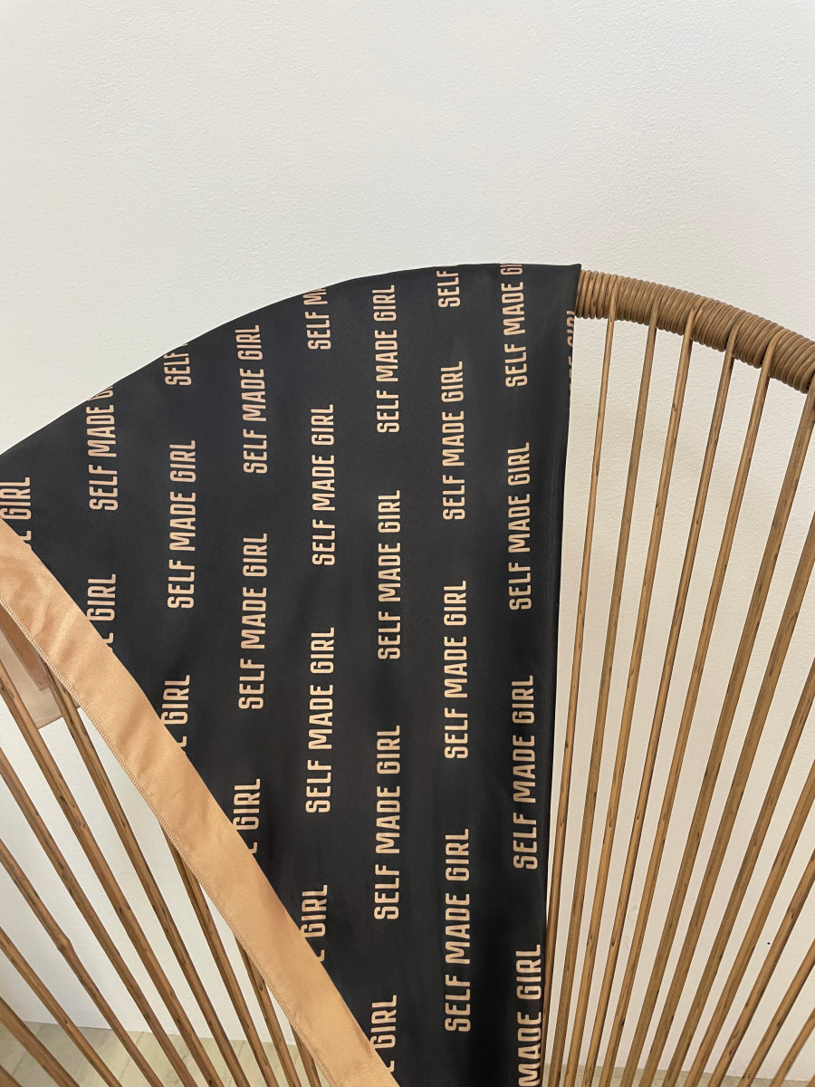 Платок SELF MADE GIRL